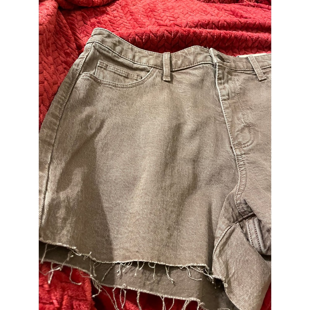 NWT Universal thread Vintage MIDI shorts - Picture 3 of 6